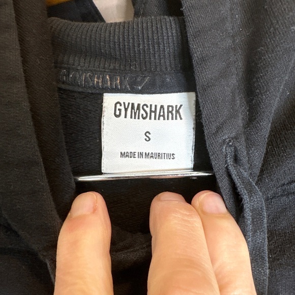GYMSHARK WOMENS SIZE SMALL CROP TOP BLACK HOODIE. - Picture 2 of 4